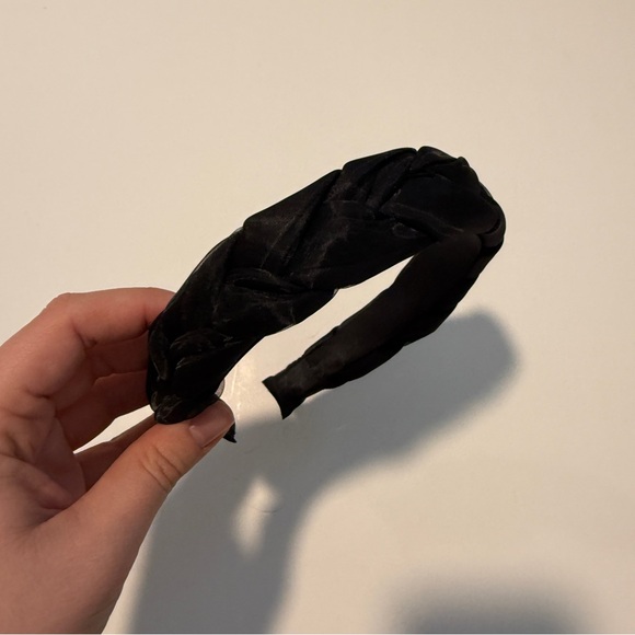 Black Braided Headband - Picture 3 of 4